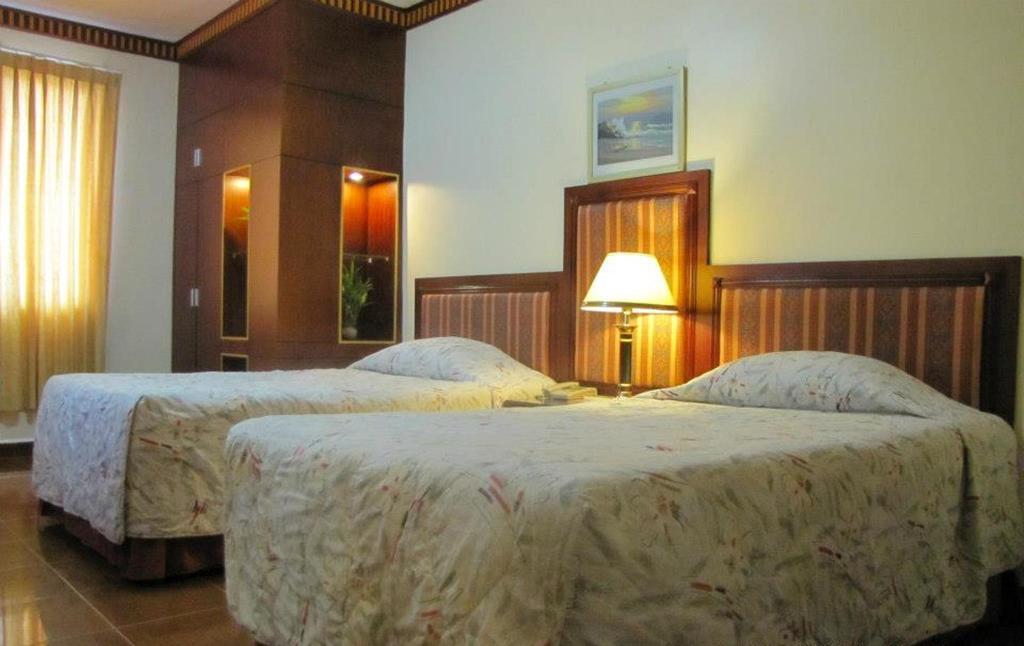 New York Hotel Phnompen Kültér fotó