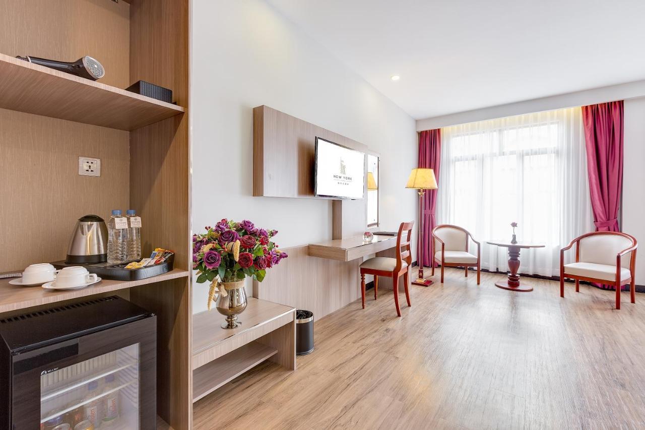 New York Hotel Phnompen Kültér fotó